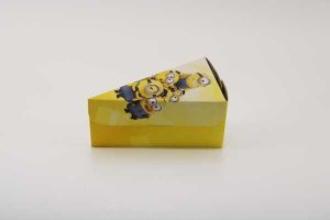Кутия за картонена торта 1бр МИНЬОНИТЕ