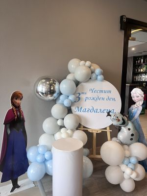 Украса за рожден ден "Елза и Анна"